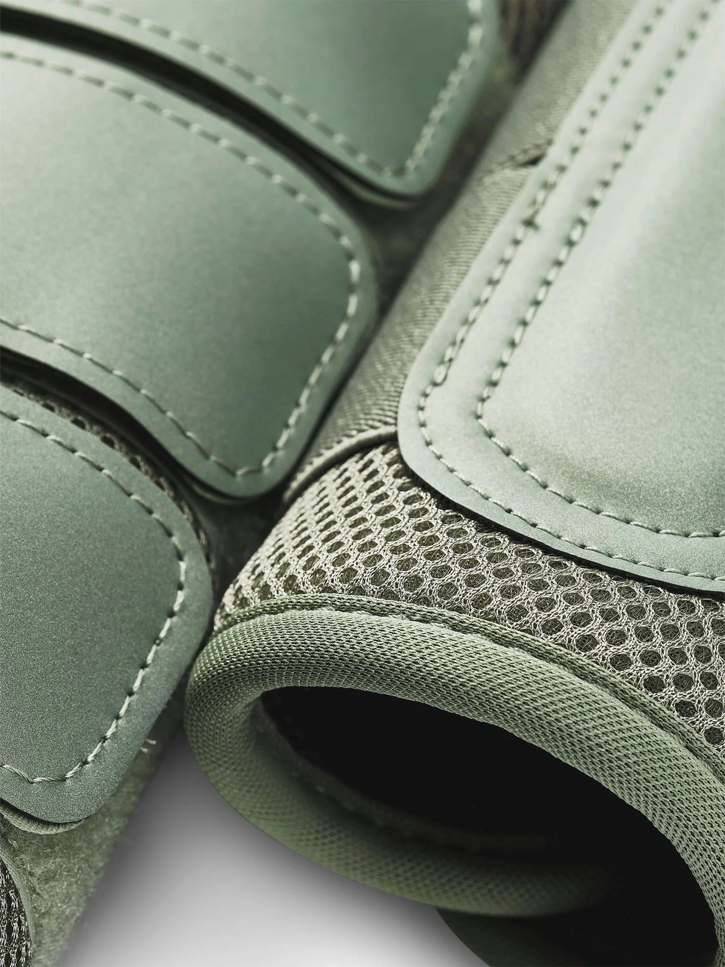 Equestrian Stockholm - Mesh Brushing Boots - Pastel
