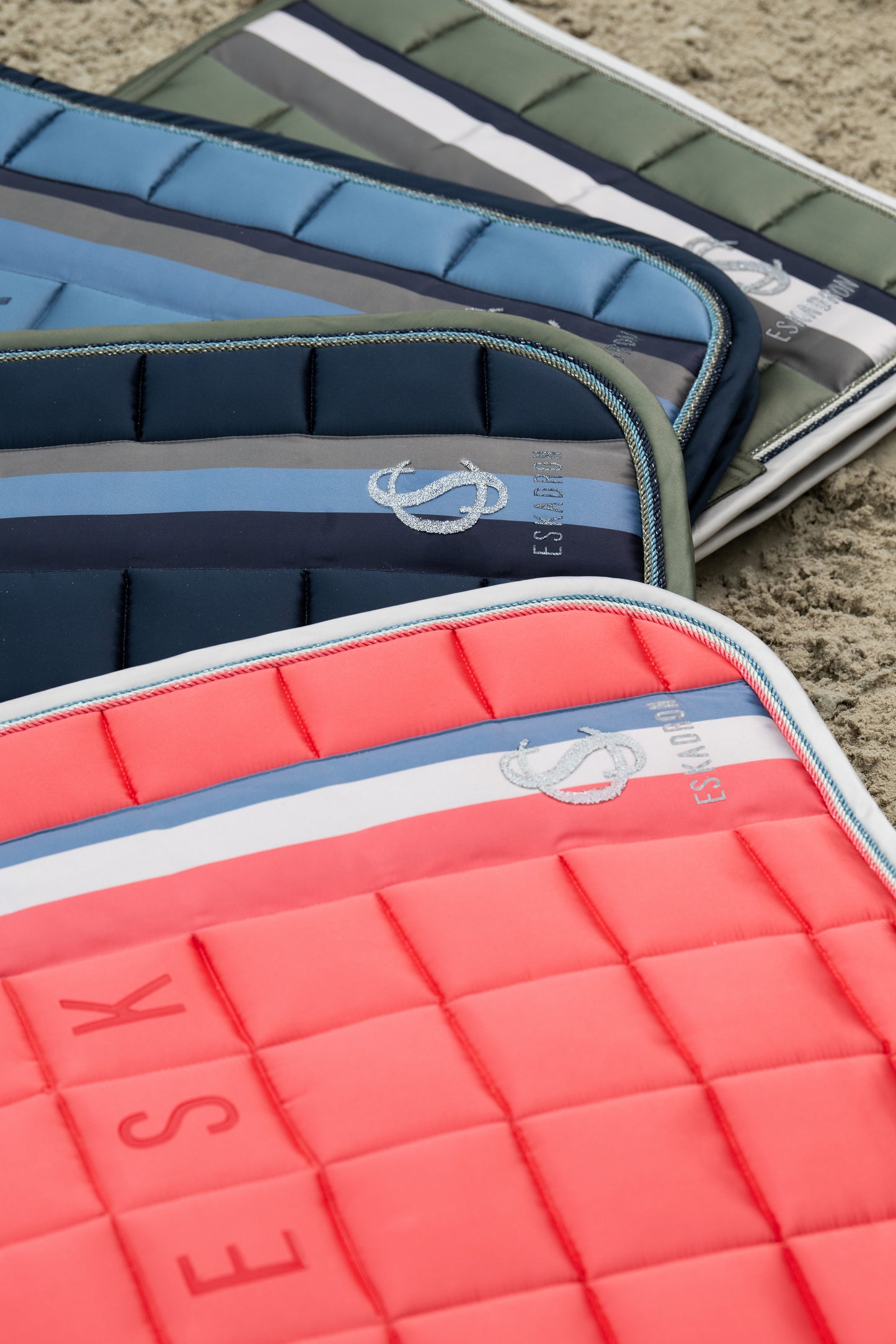 Eskadron Classic Sports 25 - Matt Gloss Big Square - Dressage